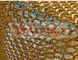 Ognioodporna metalowa zasłona z siatki restauracyjnej Kurtyna z pierścieniem działowym w kolorze złotym